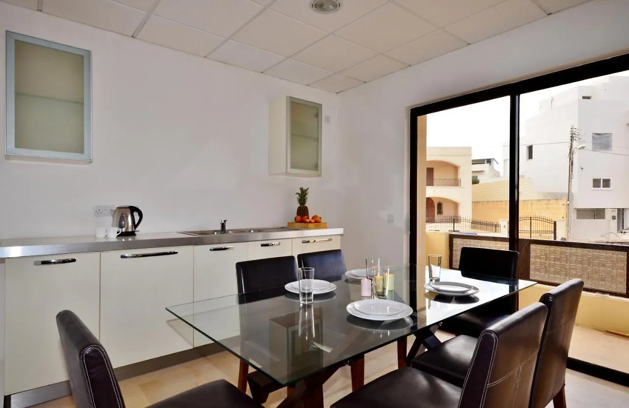 Guest house City Living Suite Tk 2 Rm 3. Saint Julian's