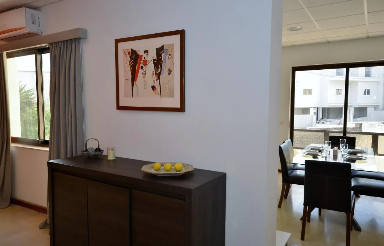 City Living Suite Tk 2 Rm 3. Saint Julian's